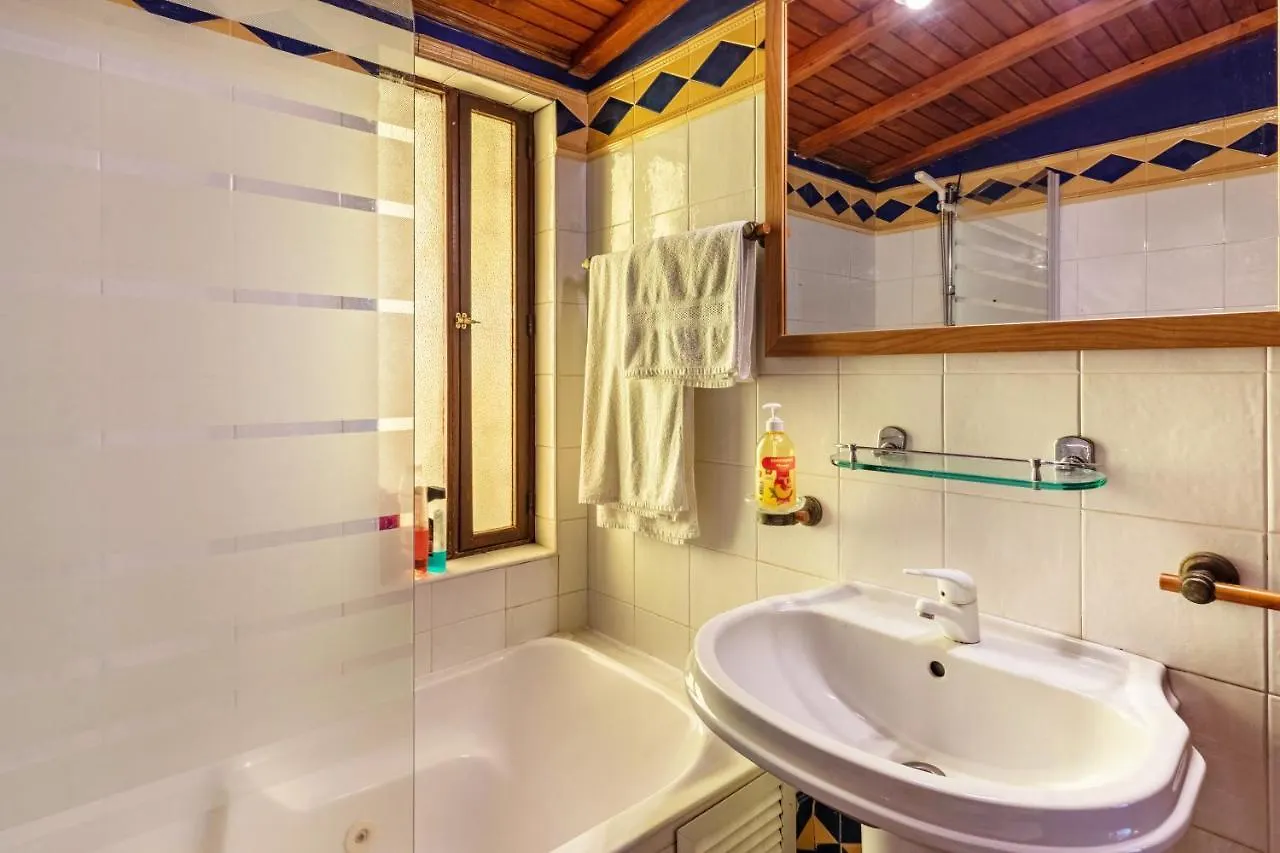 Cayenne House Villa Santa Cruz  Santa Cruz (Madeira)